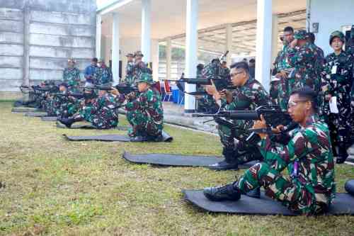 Asah Ketangkasan dan Fokus Tempur, Lanud Sjamsudin Noor Gelar Latihan Menembak Berkala Guna Perkuat Ketangguhan dan Kesiapsiagaan Prajurit