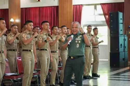 Wakasad Berikan Pembekalan kepada Taruna Akademi Militer Tingkat III/Sermatar TP 2025/2026 Jelang Prasetya Perwira TNI