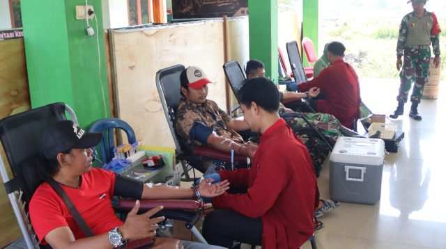 Lewat Setetes Darah: TMMD 129 Bojonegoro Rajut Kepedulian Kemanusiaan di Desa Kesongo