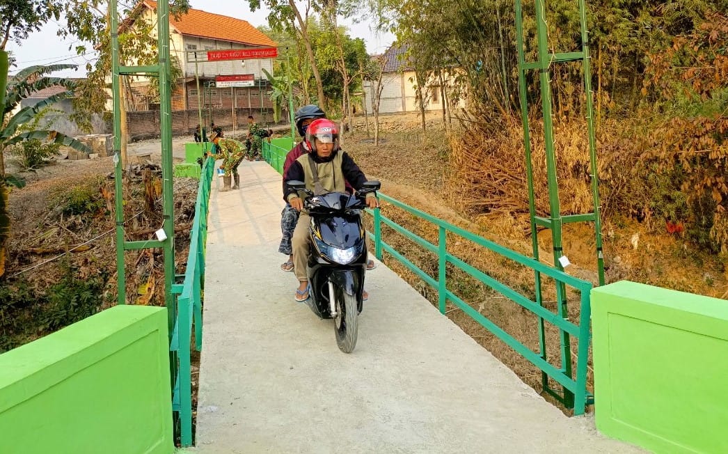 Wajah Baru Jembatan TMMD 129 Bojonegoro Brang Etan: Senyum Warga Kesongo Akhirnya Terukir
