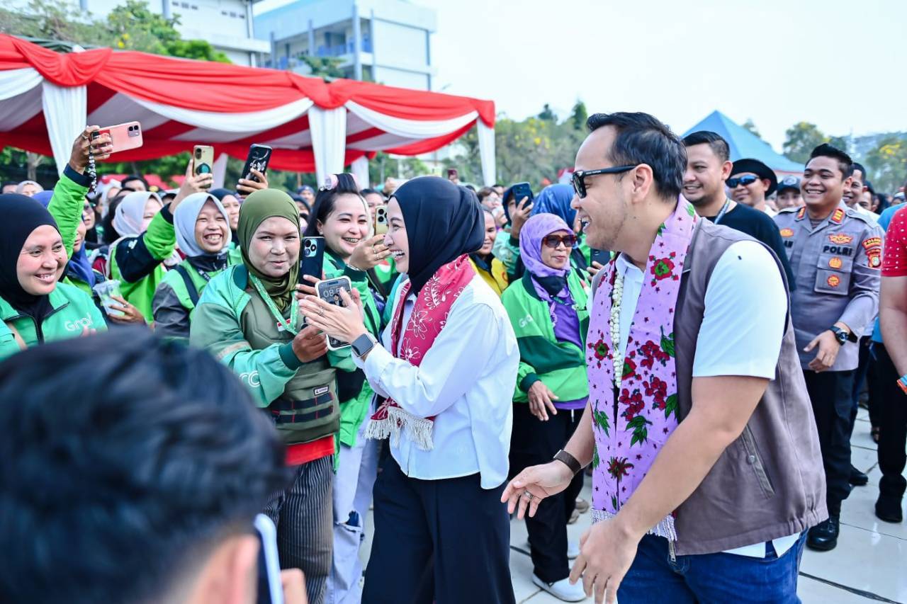 Semarak HUT RI ke-81, Rano Alfath Persembahkan Gebyar Kemerdekaan untuk Sahabat Ojol