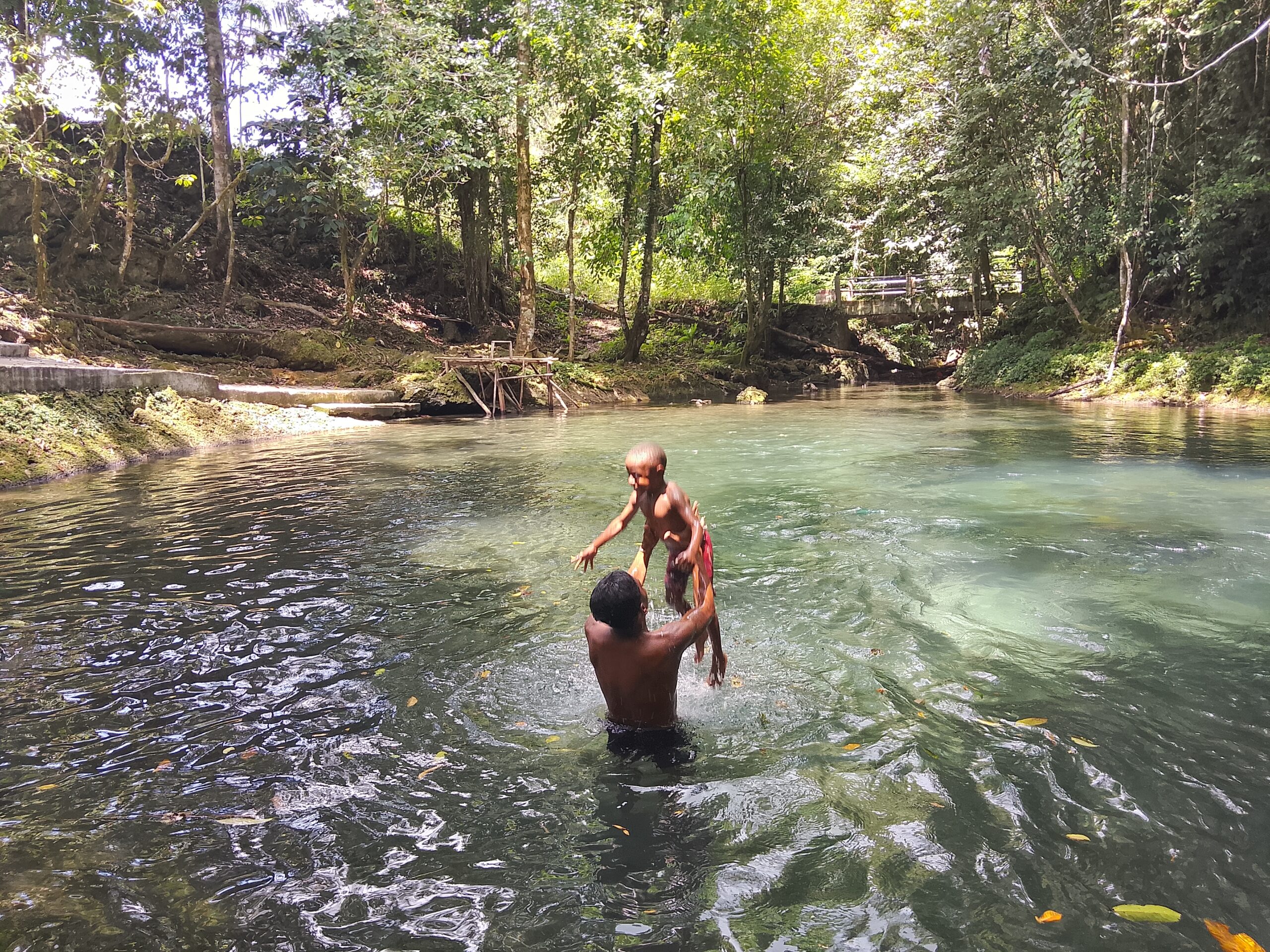 WhatsApp Image 2026-08-11 at 11.31.26 Keseruan Anak Anak Kp. Sesor menikmati Air Terjun, TMMD Ke-129 Buka Akses Wisata, Tangga Menuju Air Terjun Kini Lebih Nyaman Dilalui