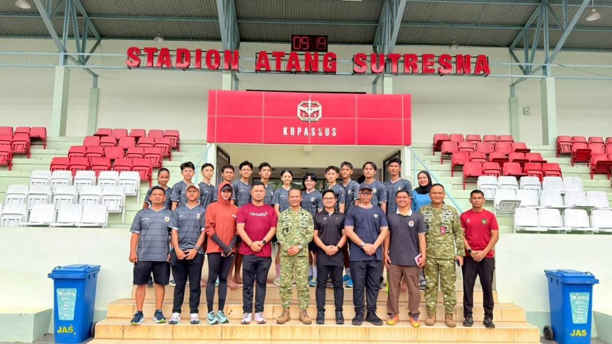 Letjen TNI Richard Tampubolon Tinjau Atlet Pelatnas Taekwondo Indonesia di Markas Kopassus