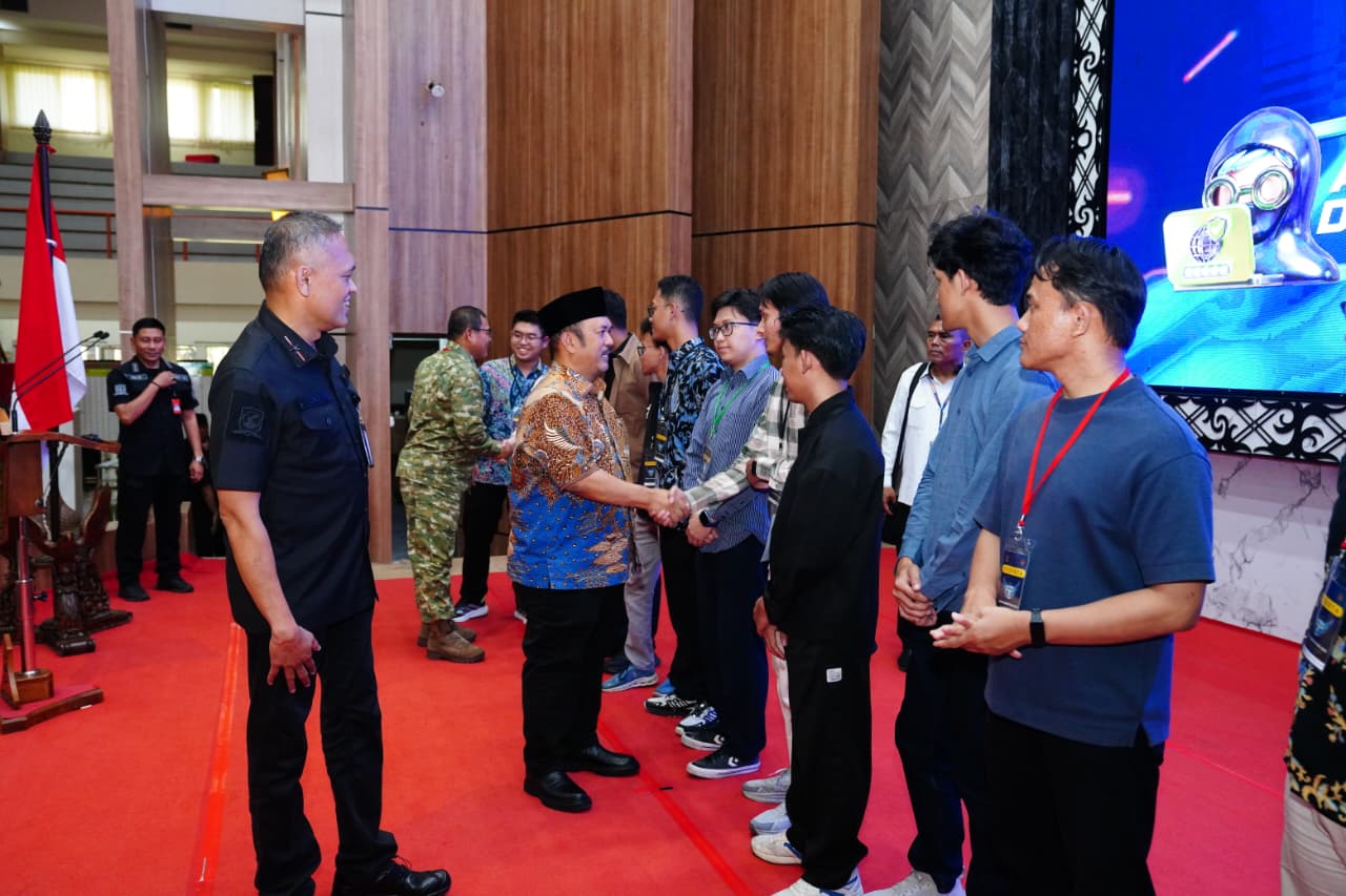 WhatsApp Image 2026-08-25 at 06.16.20 (1) Askomlek Panglima TNI Tutup Rise The Ranger 2 Cyber Competition 2026