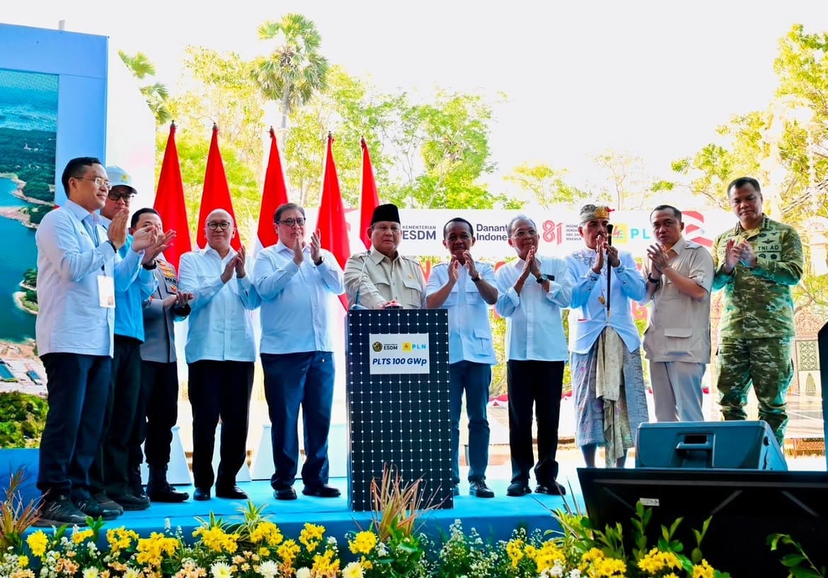 WhatsApp Image 2026-08-26 at 10.45.35(1) Wapang TNI Hadiri Peresmian PLTS 100 GWp Tahap Pertama Oleh Presiden RI