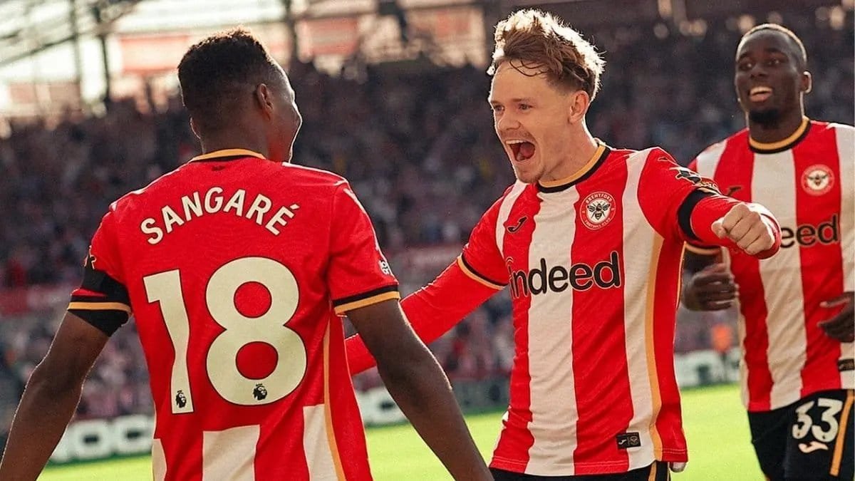 Duel Seru Leeds United vs Brentford di Elland Road