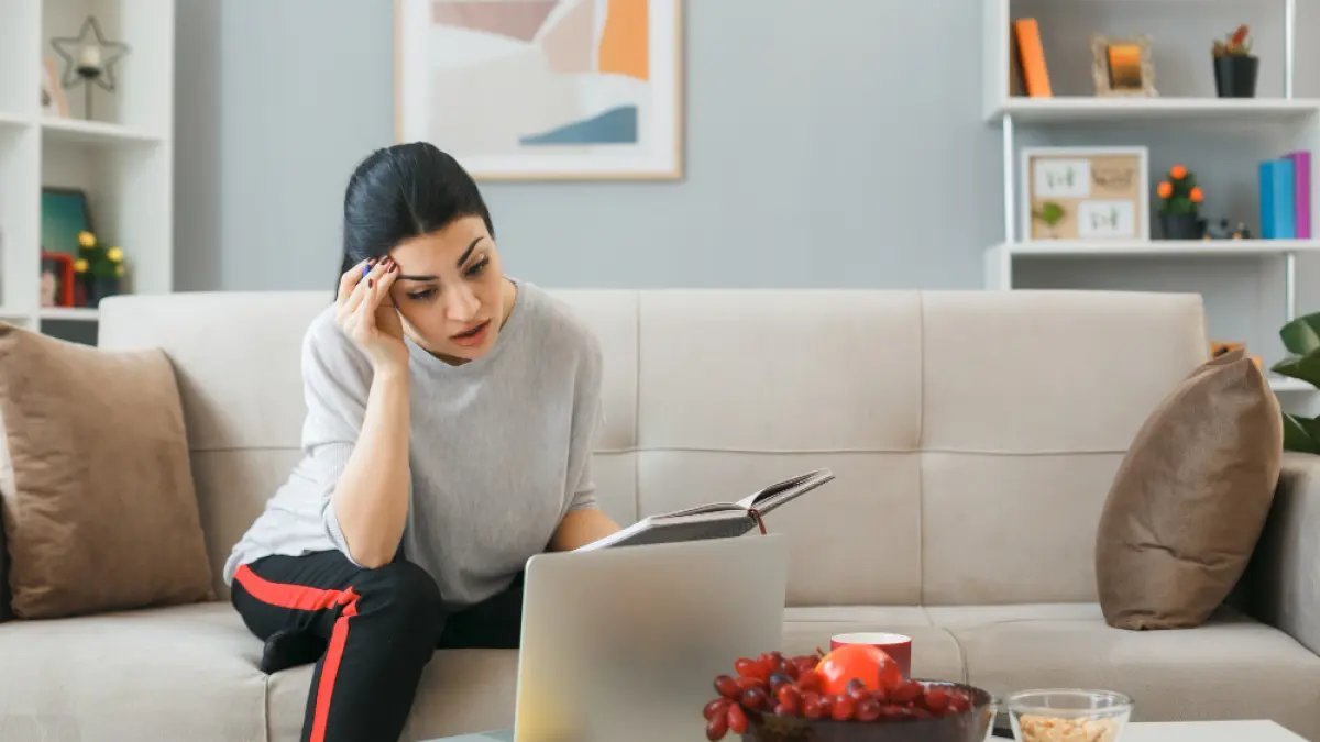 Mengatasi Bad Mood: 9 Masalah Kerja yang Sering Dialami Setiap Minggu Sore
