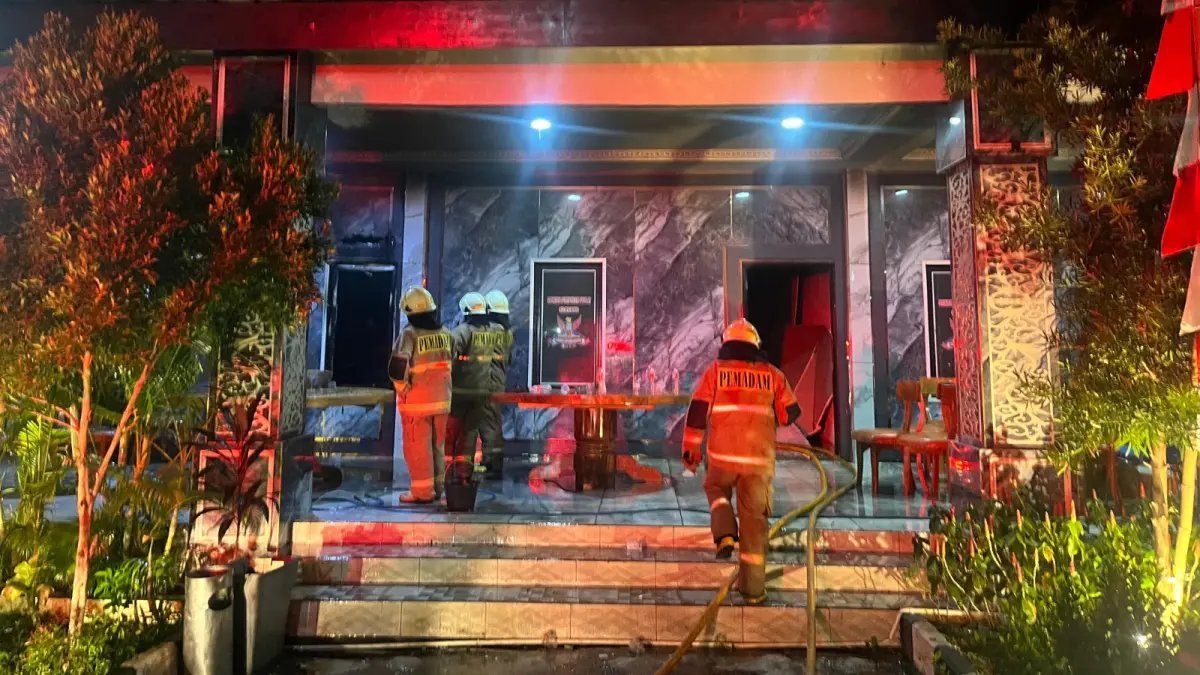 Kebakaran Posko GRIB Jaya di Kedoya Selatan
