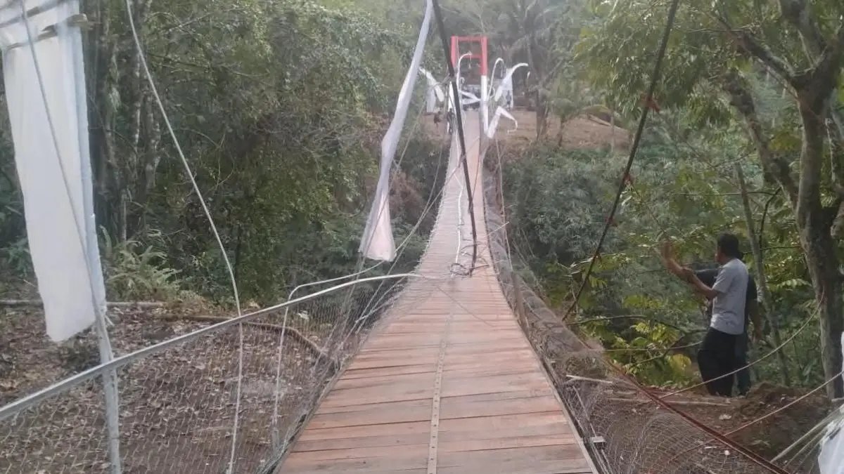 Insiden Peresmian Jembatan Pongpet di Pangandaran