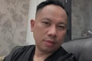 Vicky kemudian mengajak Erlita untuk mempercantik lahan tersebut agar harga jualnya meningkat