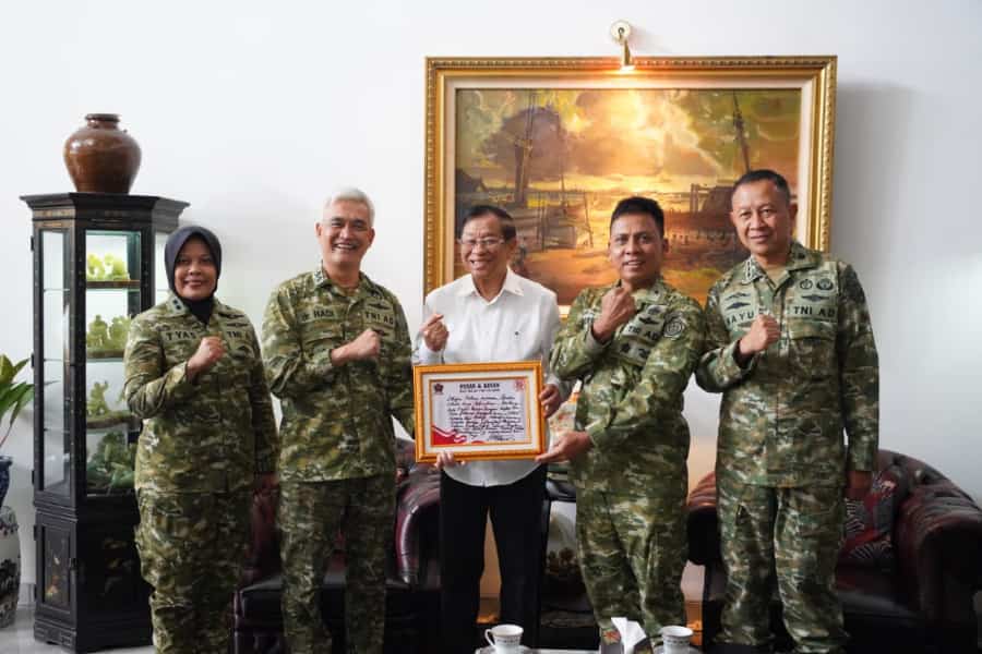 Kapuskes TNI Anjangsana ke Sesepuh TNI, Perkuat Nilai Sapta Marga dan Sumpah Prajurit