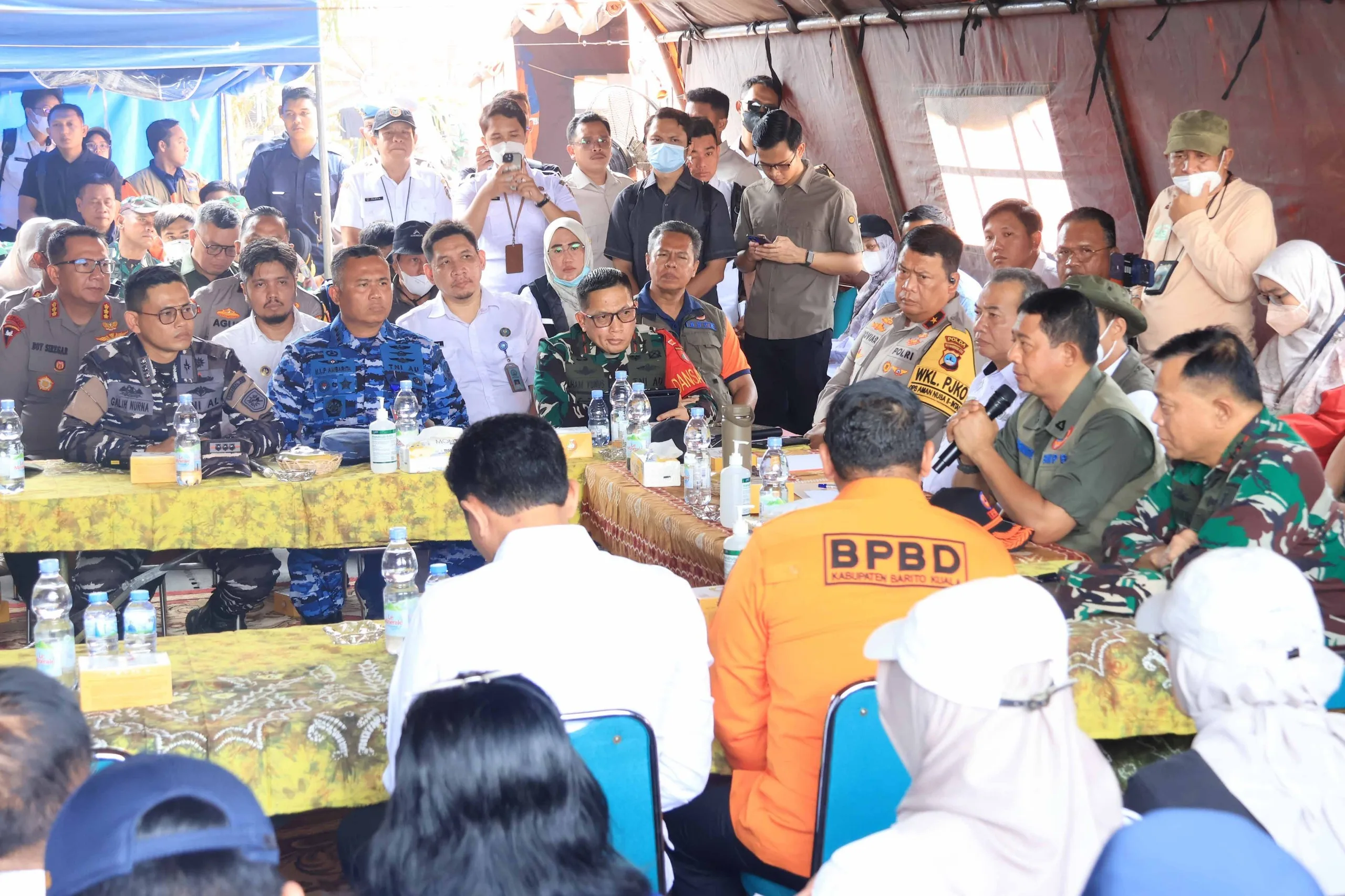 Komandan Lanud Sjamsudin Noor Perkuat Sinergi Penanganan Karhutla Kalsel dalam Rapat Evaluasi