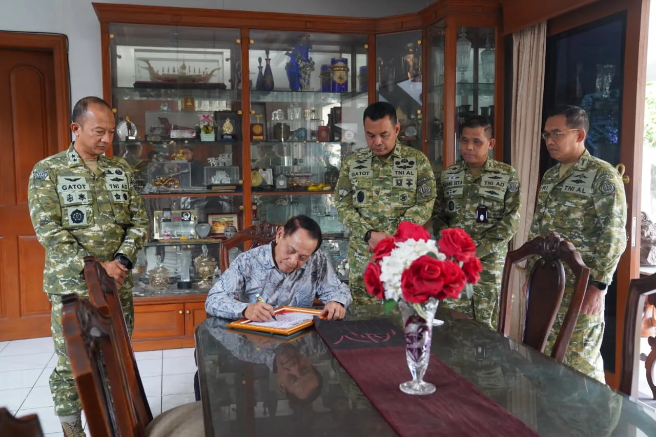 Pesan Jenderal TNI (Purn) Endriartono Sutarto : TNI Harus Terus Menjadi Pelopor Perjuanngan Bangsa Meraih Kejayaan