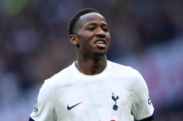 Juventus Resmi Pinjam Gelandang Tottenham dengan Opsi Permanen