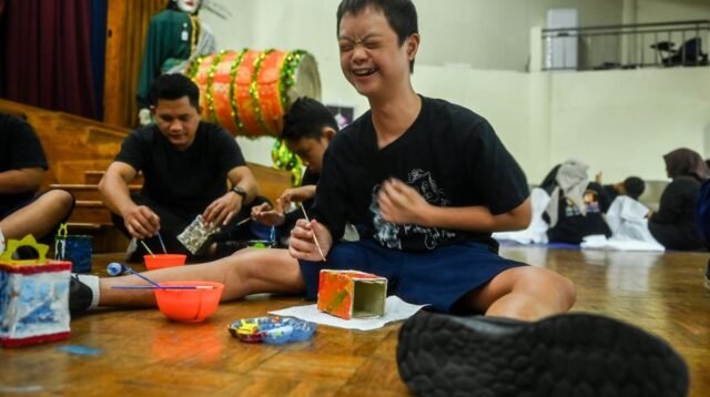 Pelatihan Seni Kriya untuk Siswa SLB di Jakarta