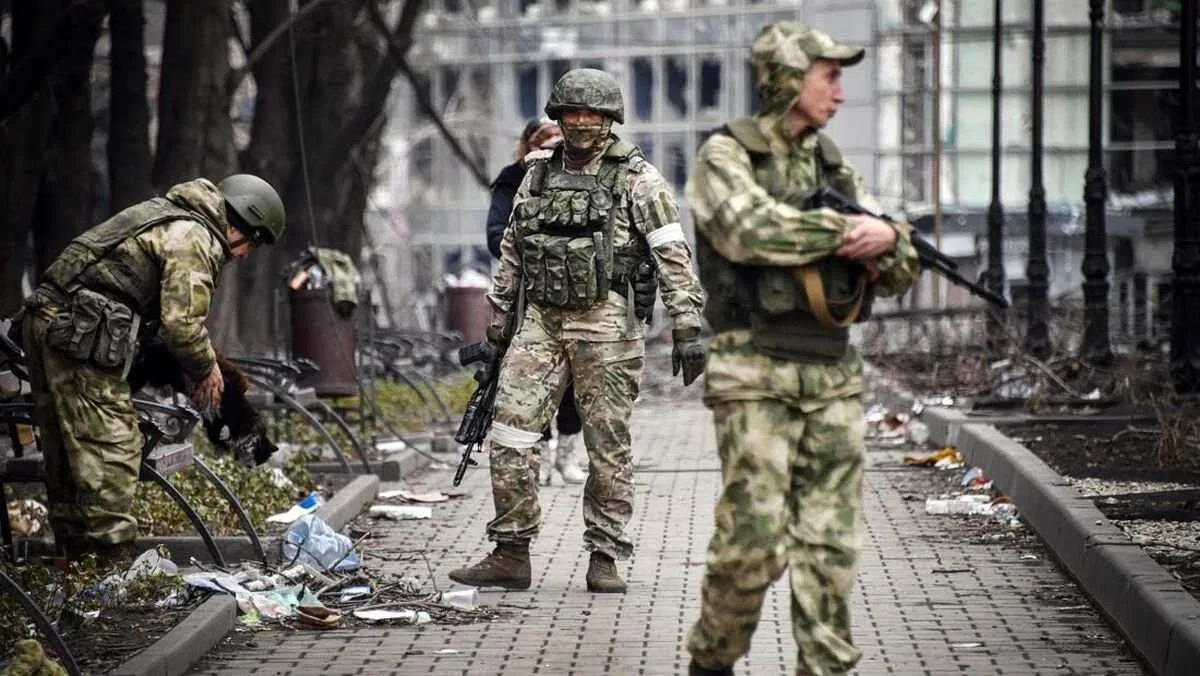 Perekrutan Tentara Bayaran: WNI Terkait Konflik Rusia-Ukraina Perekrutan Tentara Bayaran: WNI Terkait Konflik Rusia-Ukraina