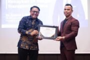 Meningkatkan Transparansi Keuangan Wajib Pajak di Indonesia Meningkatkan Transparansi Keuangan Wajib Pajak di Indonesia