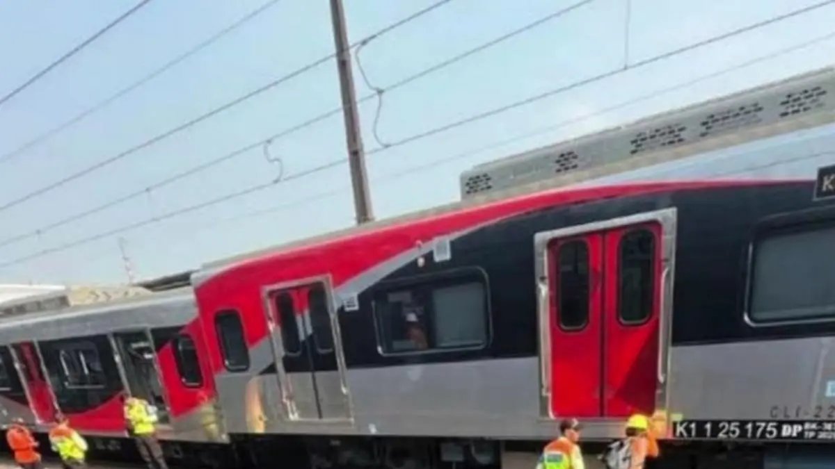 Gerbong KRL Anjlok: Tindakan Cepat KAI Commuter di Jakarta