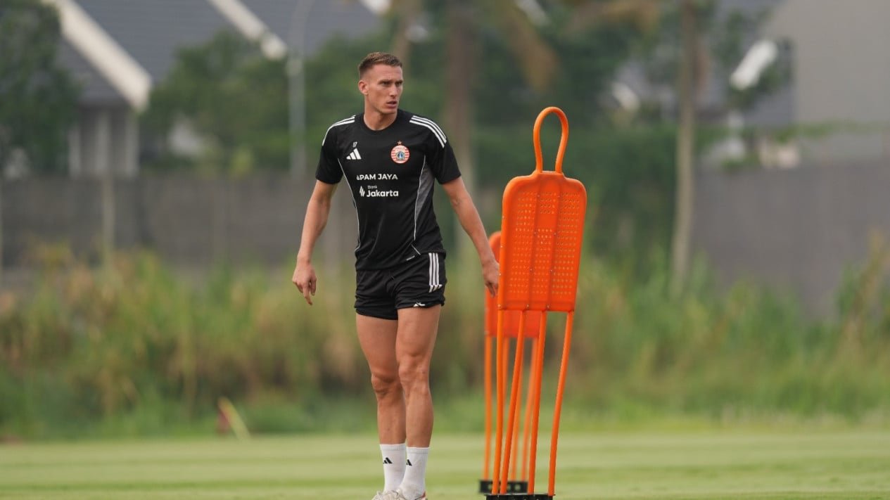 Persija Jakarta Perkenalkan Ivan Mamut Menjelang Pertandingan Melawan Persib
