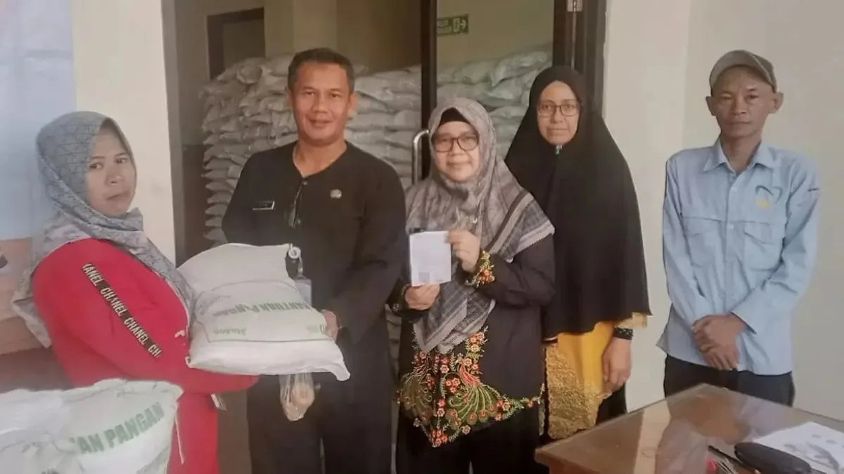 Distribusi Bantuan Pangan di Rangakapan Jaya Membantu Keluarga Terdampak