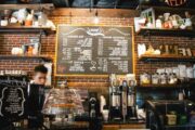 Menemukan Kafe Terjangkau untuk Hangout di Jakarta Selatan Menemukan Kafe Terjangkau untuk Hangout di Jakarta Selatan