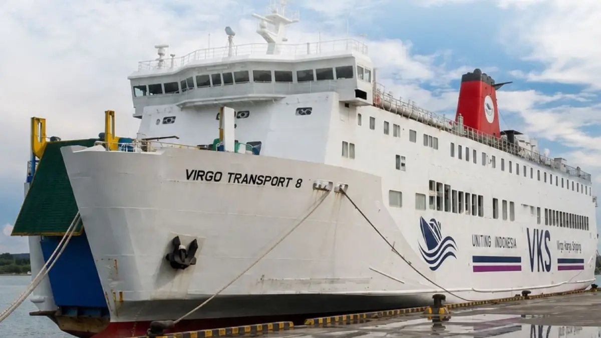 Pencarian Penumpang Kapal Virgo Transport 8 Ditengah Ombak Tinggi Pencarian Penumpang Kapal Virgo Transport 8 Ditengah Ombak Tinggi