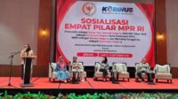 Menguatkan Pancasila Melalui Peran Guru Menguatkan Pancasila Melalui Peran Guru