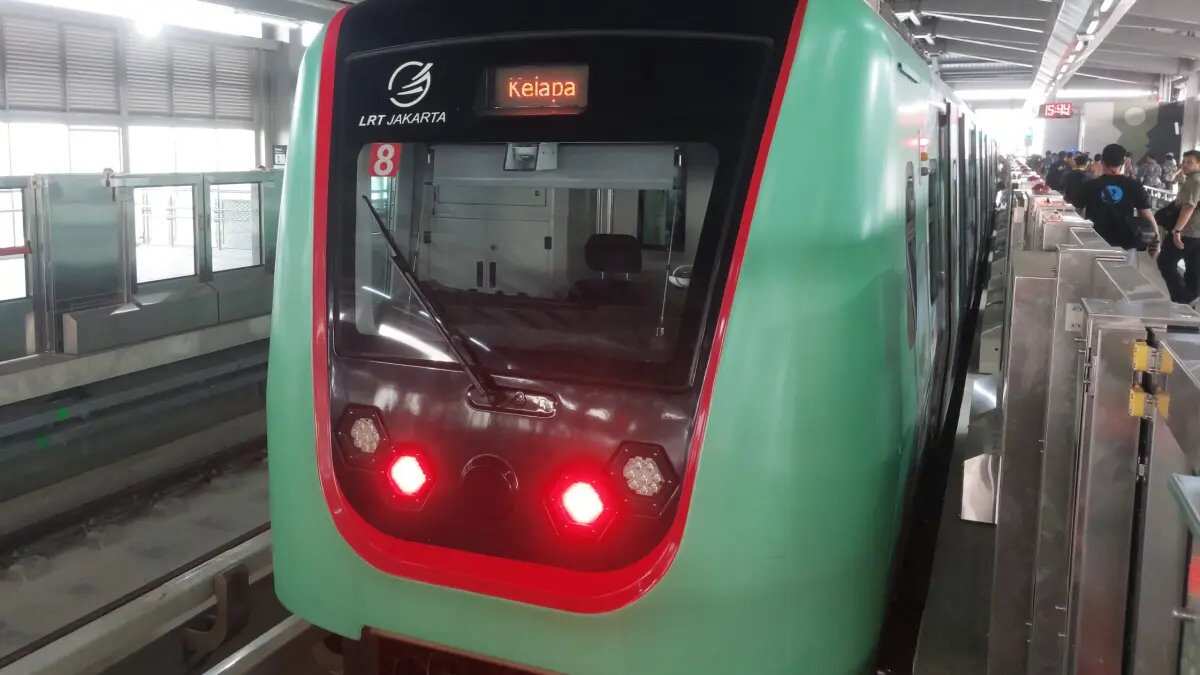 Tarif Spesial LRT Kelapa Gading–Manggarai Selama Delapan Hari