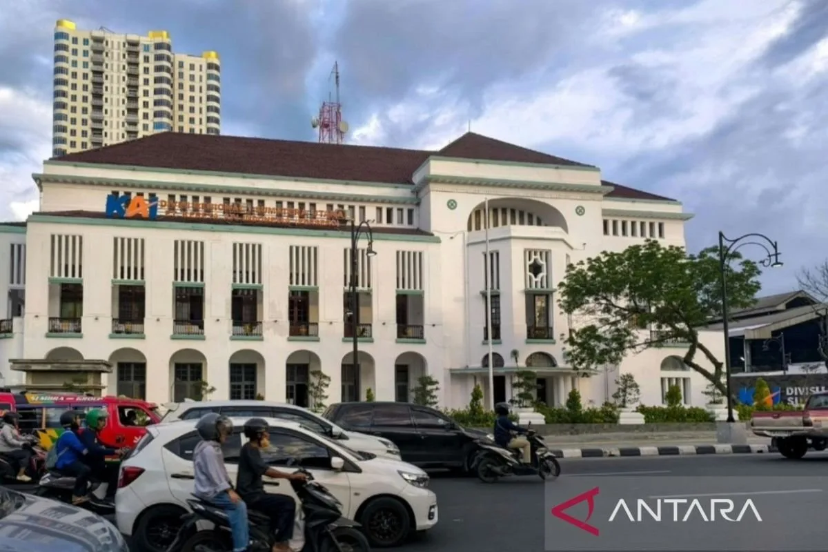 Pelestarian Bangunan Sejarah: Komitmen KAI di Sumatera Utara Pelestarian Bangunan Sejarah: Komitmen KAI di Sumatera Utara