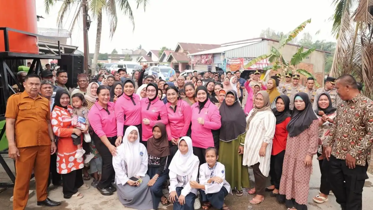 Bhayangkari Sumsel Berperan Aktif dalam Mengatasi Dampak Kemarau di Palembang