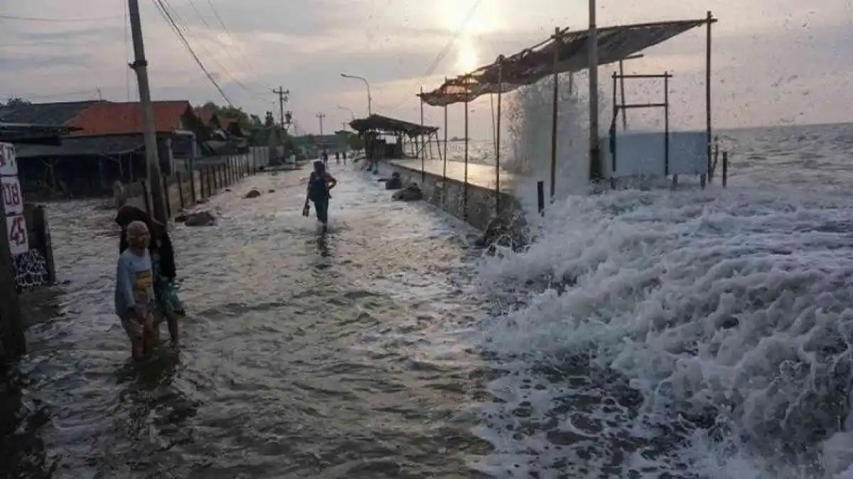 Mewaspadai Ancaman Banjir Rob di Pesisir NTB