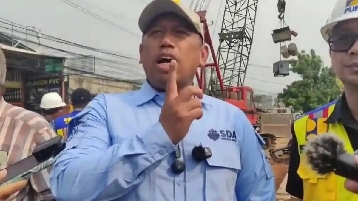 Alasan Tertundanya Perbaikan Trotoar Sawangan di Depok