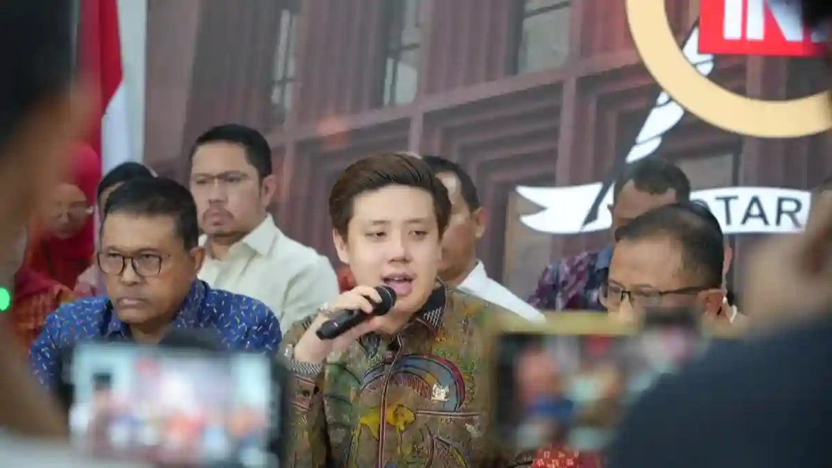 Putusan Mahkamah Agung Mengenai Kepengurusan Ikatan Notaris Indonesia Putusan Mahkamah Agung Mengenai Kepengurusan Ikatan Notaris Indonesia
