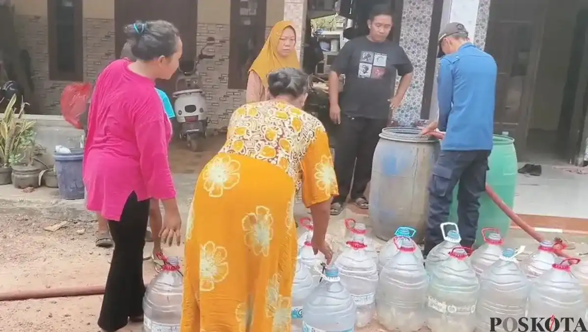 Krisis Air Bersih di Tangerang: Perjuangan Warga Menempuh Jarak Jauh