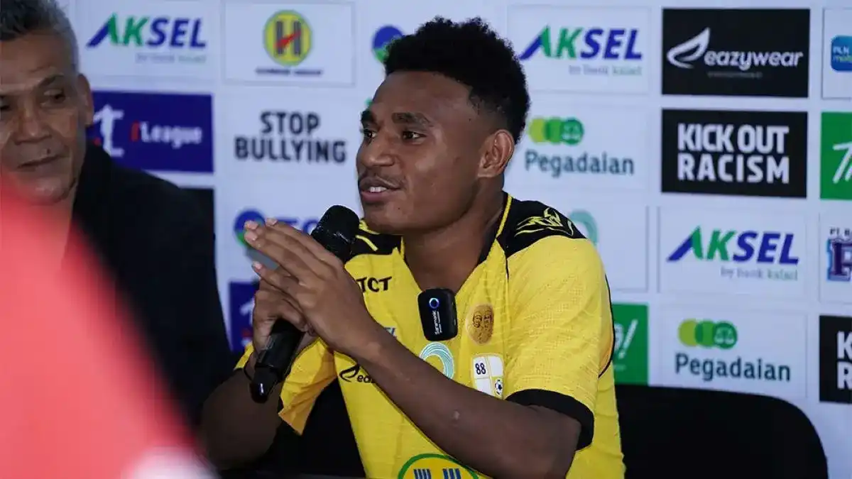 Korneles Howay: Bintang Muda yang Bersinar di Barito Putera