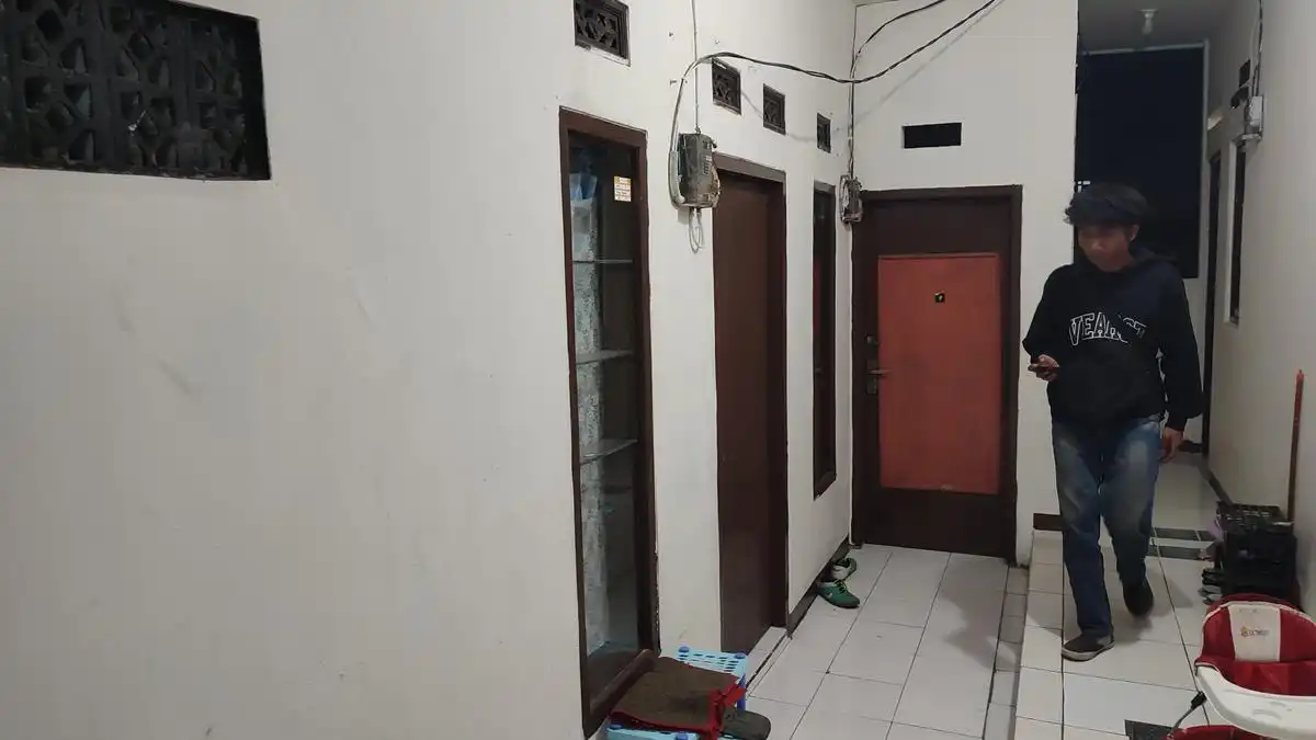 Penggeledahan Densus 88 di Rumah Kontrakan Antapani Bandung Ungkap Sejumlah Barang Sitaan