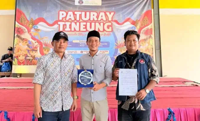 Mahasiswa KKN Unusia Kenalkan Pemanfaatan Digital kepada Warga Warungmenteng