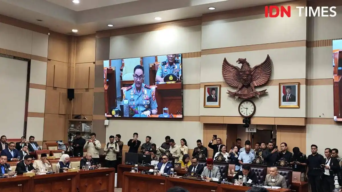 Komisi III DPR Sambangi Kediaman Kapolri Suyudi, Soroti Pembenahan Polri