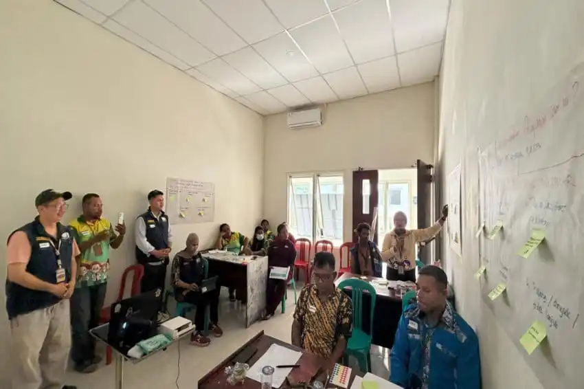Pelatihan Rekam Medis Elektronik Bantu Rujukan Pasien di Teluk Wondama