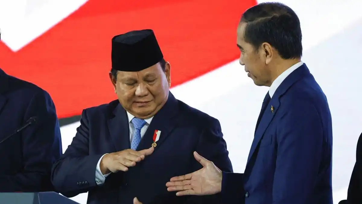 Jokowi Ungkap Isi Pertemuan Dua Jam Bersama Prabowo di Kertanegara