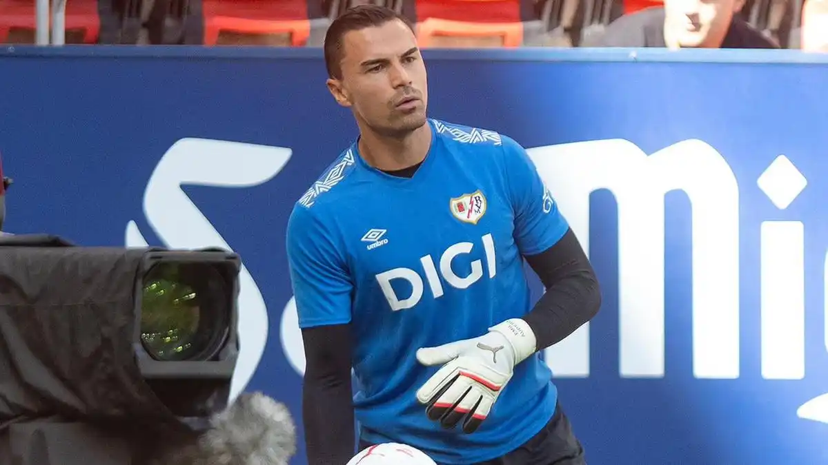Emil Audero Kembali ke Rayo Vallecano dengan Pujian Usai Antar Indonesia Juara