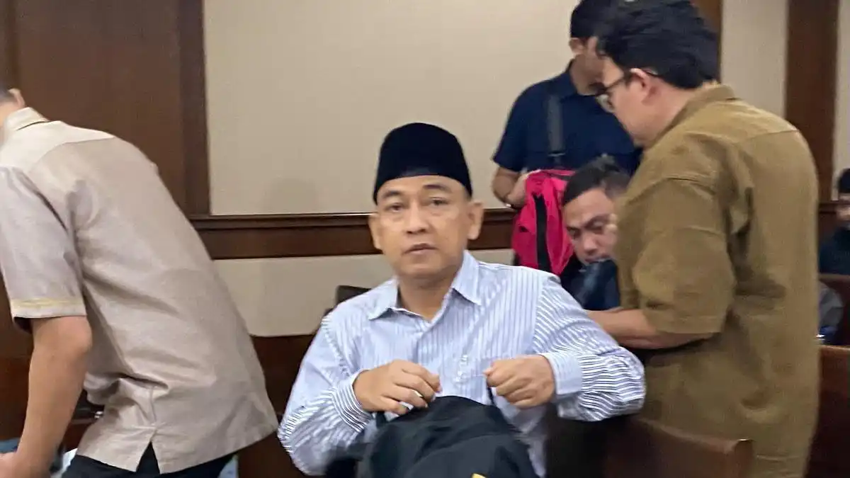 Hery Susanto Minta Dibebaskan, Pertanyakan Dasar Tuntutan Jaksa Hery Susanto Minta Dibebaskan, Pertanyakan Dasar Tuntutan Jaksa