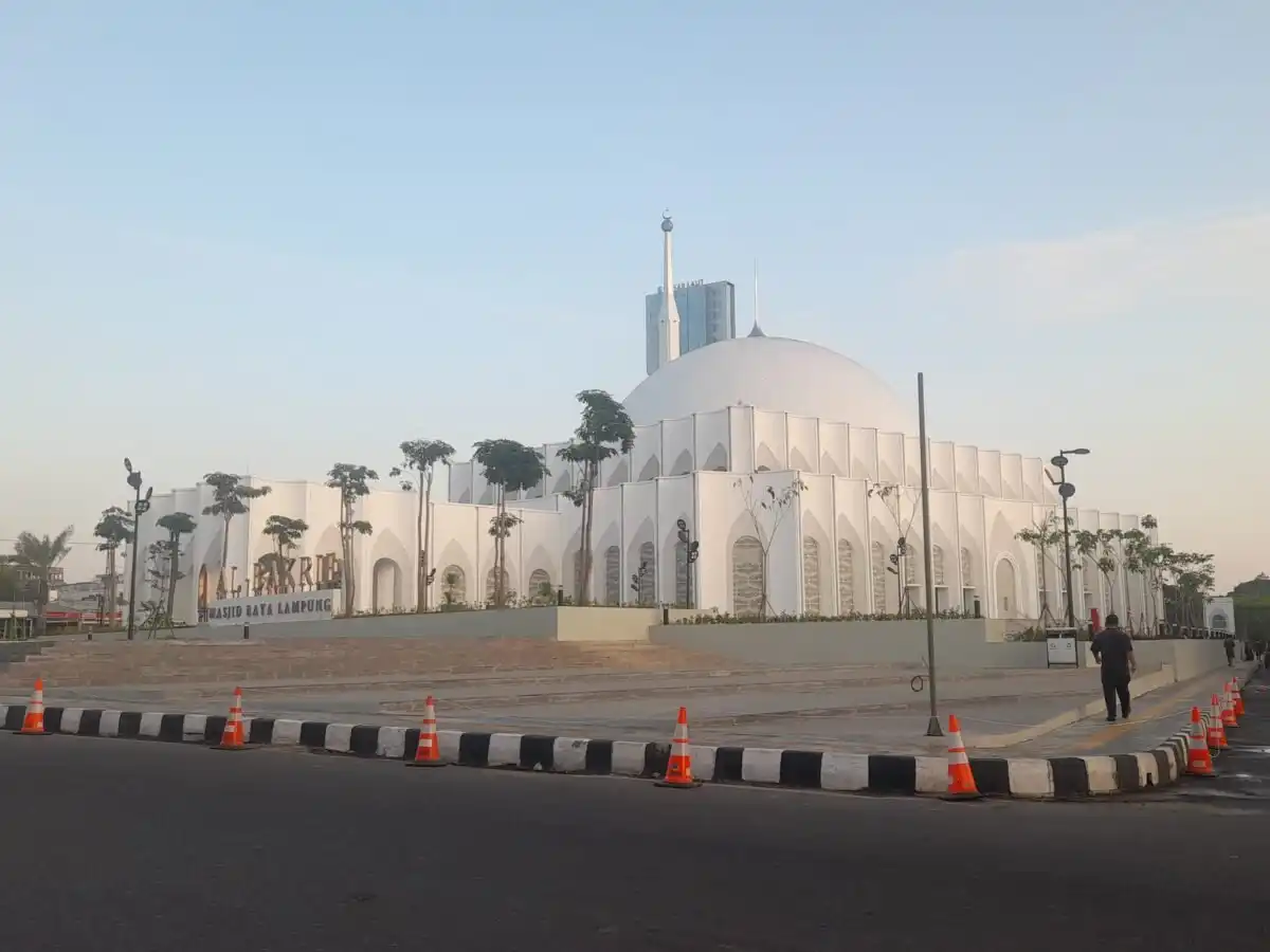 Prakiraan Cuaca Lampung Sabtu, 10 Oktober 2026: Cerah Berawan Diselingi Hujan Ringan