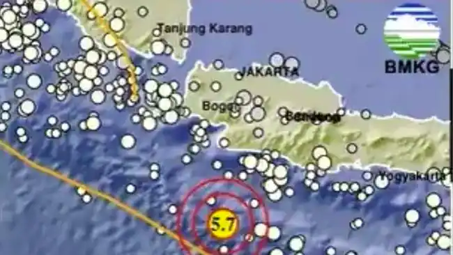 Fenomena ini memperlihatkan bahwa gempa yang terjadi dekat kawasan subduksi tidak selalu memiliki mekanisme sesar naik (thrust faulting)