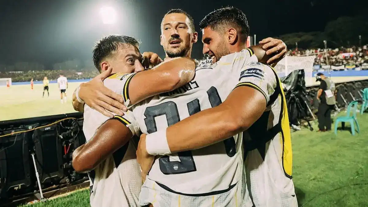 Persib Bandung Hadapi Dewa United, Jadwal Padat dan Cedera Pemain Jadi Tantangan Igor Tolic Persib Bandung Hadapi Dewa United, Jadwal Padat dan Cedera Pemain Jadi Tantangan Igor Tolic