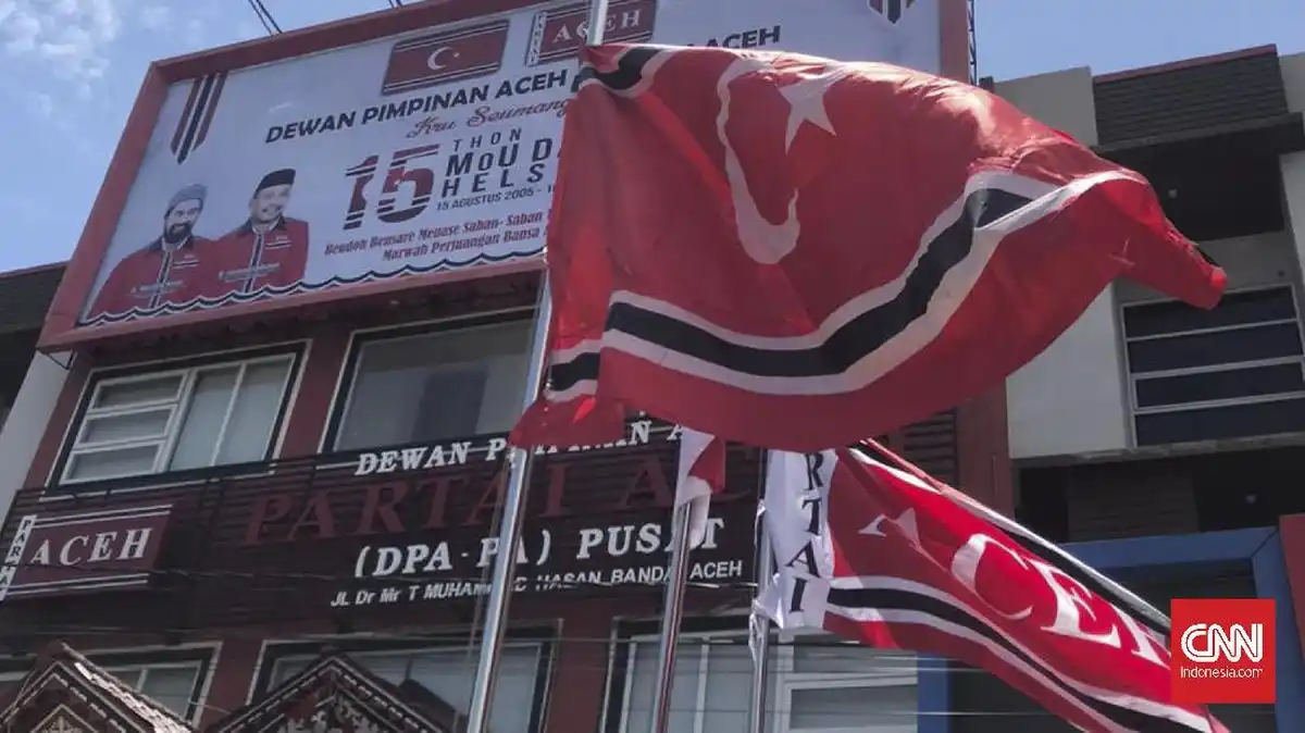 Pengibaran Bendera Bulan Bintang Picu Ketegangan dalam Perayaan Maulid di Aceh