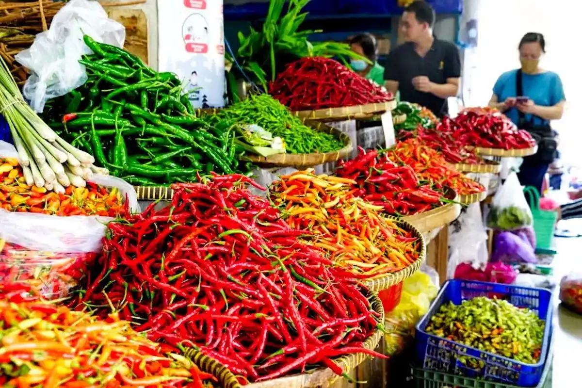 Pembaruan Harga Pangan Nasional: Cabai Rawit Merah Tembus Rp105.300 per Kilogram