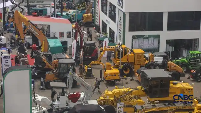 Pembiayaan Alat Berat Tertahan, Proyek Energi Terbarukan Diandalkan sebagai Sumber Pertumbuhan