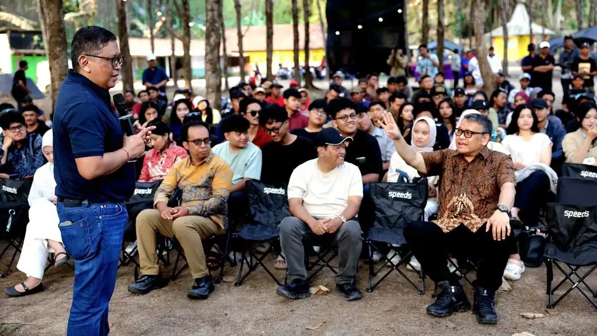Gerakan Merawat Lingkungan dan Membuka Peluang Kerja di Sekitar Mangrove Gerakan Merawat Lingkungan dan Membuka Peluang Kerja di Sekitar Mangrove