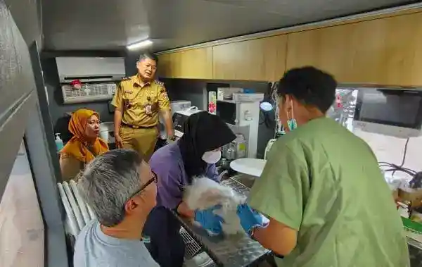 Layanan Kesehatan Keliling Jangkau 22 Kucing di Gunung, Jakarta Selatan